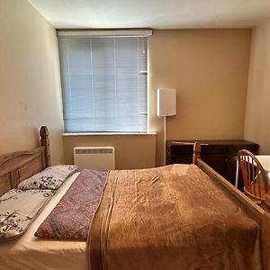 Kamer met een Queen Size Bed